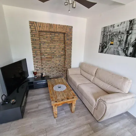Mae Centre Apartment
